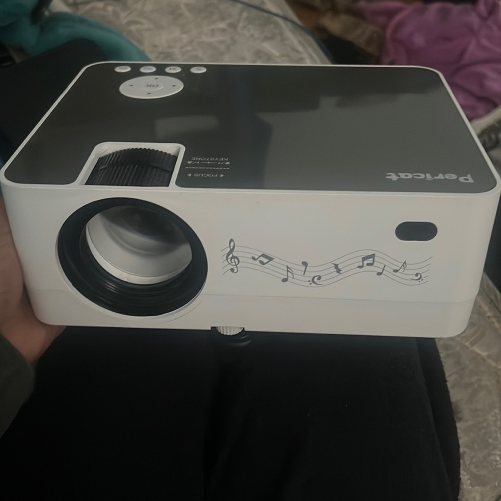 A new projector !! Connects to iPhone and computers